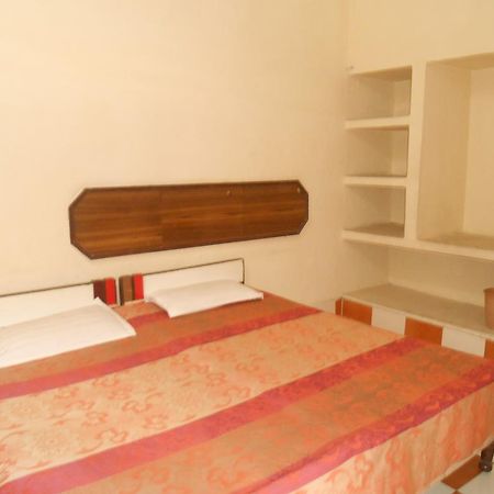 Gaurav Guest House 马图拉 外观 照片