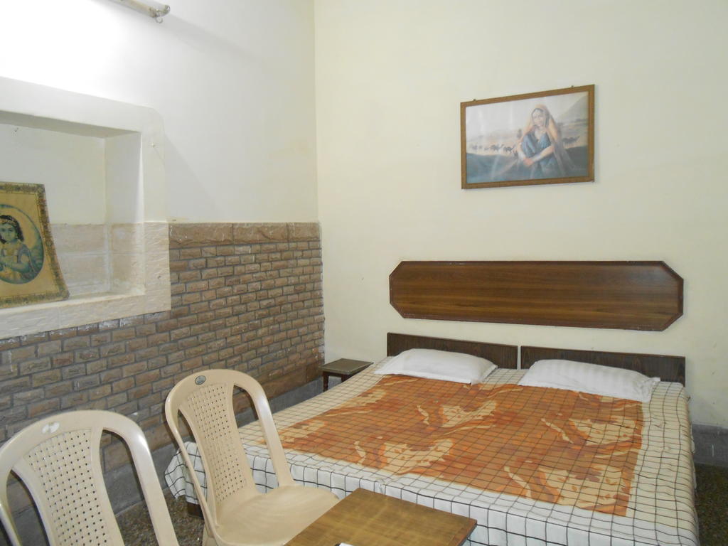 Gaurav Guest House 马图拉 客房 照片