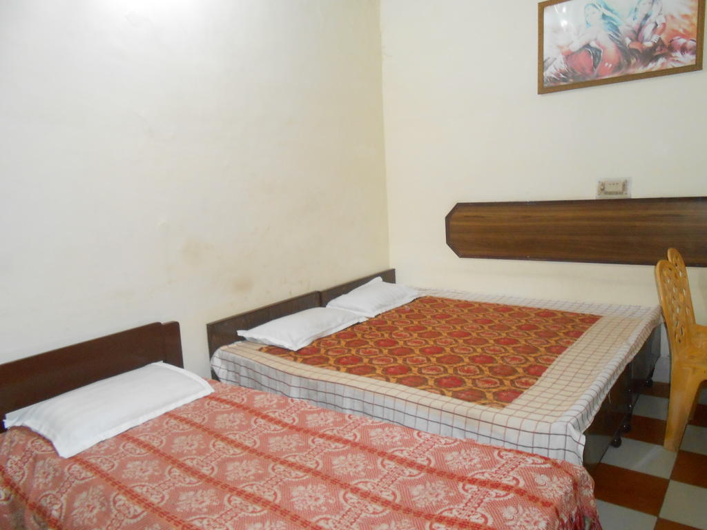 Gaurav Guest House 马图拉 外观 照片